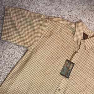 New With Tag USF Collections short sleeve button front XL size